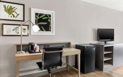 Country Inn & Suites by Radisson, Georgetown, KY