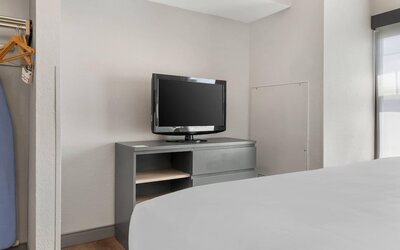 Country Inn & Suites by Radisson, Georgetown, KY