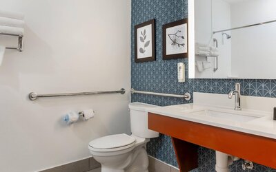 Country Inn & Suites by Radisson, Georgetown, KY