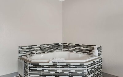 Country Inn & Suites by Radisson, Georgetown, KY