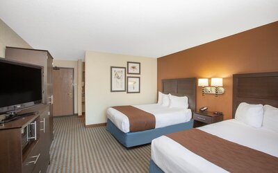 AmericInn by Wyndham Lincoln North