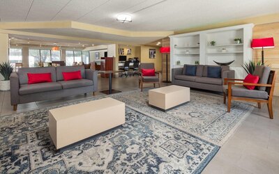 Wingate by Wyndham Lincoln Airport East I-80