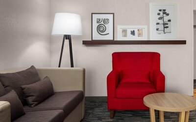 Wingate by Wyndham Lincoln Airport East I-80