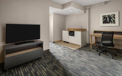 Wingate by Wyndham Lincoln Airport East I-80