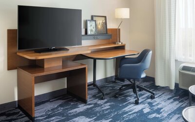 Fairfield Inn & Suites by Marriott Lincoln Southeast