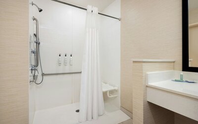 Fairfield Inn & Suites by Marriott Lincoln Southeast
