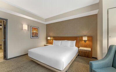 Drury Plaza Hotel Lincoln Downtown