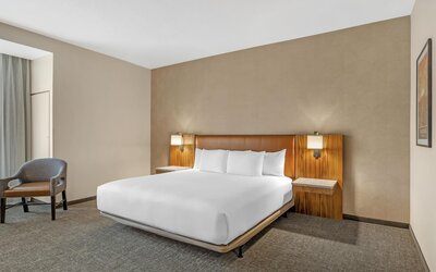 Drury Plaza Hotel Lincoln Downtown