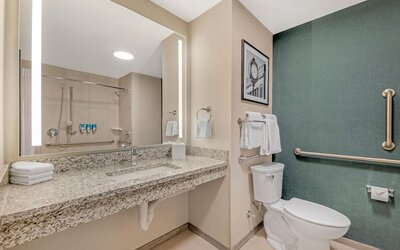 Drury Plaza Hotel Lincoln Downtown