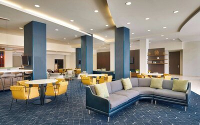 Courtyard by Marriott Lincoln Downtown