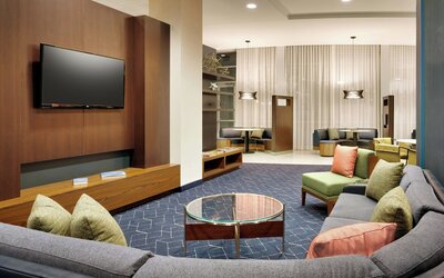 Courtyard by Marriott Lincoln Downtown