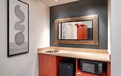 Courtyard by Marriott Lincoln Downtown