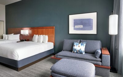 Courtyard by Marriott Lincoln Downtown
