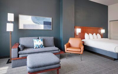 Courtyard by Marriott Lincoln Downtown