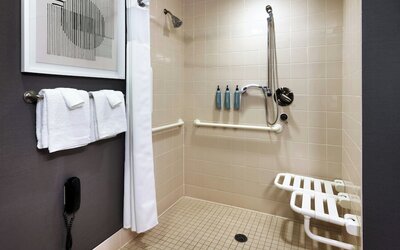 Courtyard by Marriott Lincoln Downtown