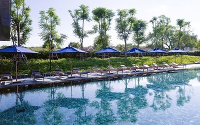 Outdoor pool at Modena By Fraser Buriram.