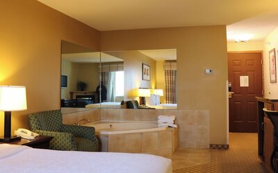 Country Inn & Suites by Radisson, Lincoln North Hotel and Conference Center, NE