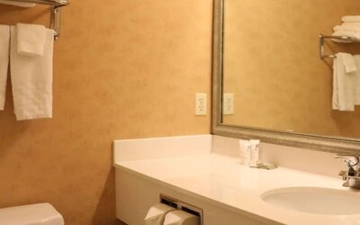 Country Inn & Suites by Radisson, Lincoln North Hotel and Conference Center, NE