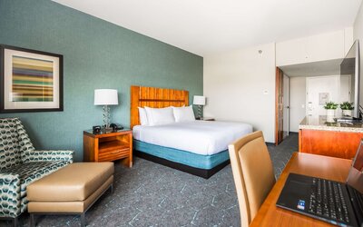 DoubleTree by Hilton Carson