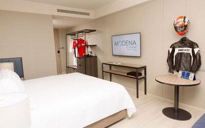 Romantic king room at Modena By Fraser Buriram.