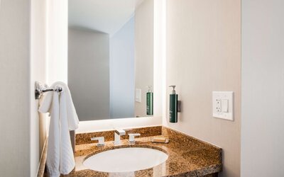 DoubleTree by Hilton Carson