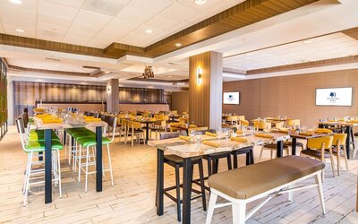 DoubleTree by Hilton Carson
