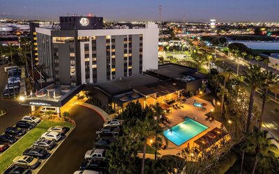 DoubleTree by Hilton Carson