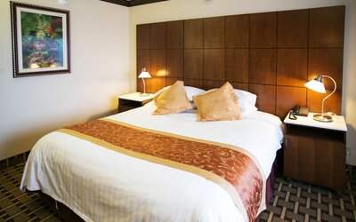 LA Crystal Hotel - Los Angeles Area