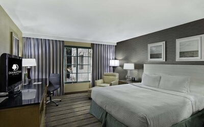 DoubleTree by Hilton San Pedro - Port of Los Angeles