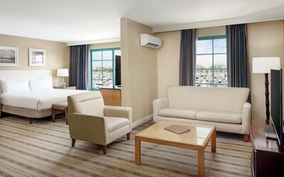 DoubleTree by Hilton San Pedro - Port of Los Angeles
