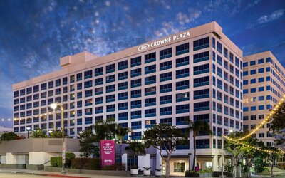 Crowne Plaza Los Angeles Harbor Hotel by IHG