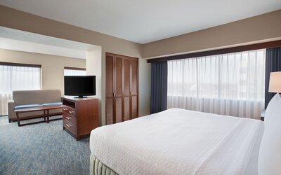 Crowne Plaza Los Angeles Harbor Hotel by IHG