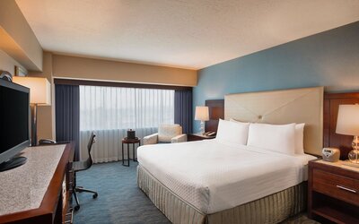 Crowne Plaza Los Angeles Harbor Hotel by IHG