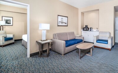 Crowne Plaza Los Angeles Harbor Hotel by IHG