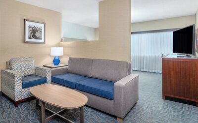 Crowne Plaza Los Angeles Harbor Hotel by IHG