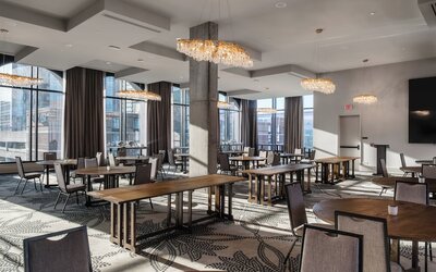Hotel Bourré Bonne Louisville, Curio Collection by Hilton