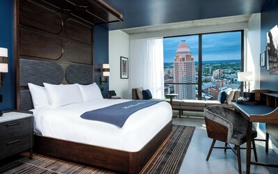 Hotel Bourré Bonne Louisville, Curio Collection by Hilton