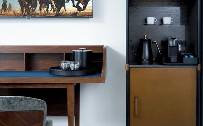 Hotel Bourré Bonne Louisville, Curio Collection by Hilton