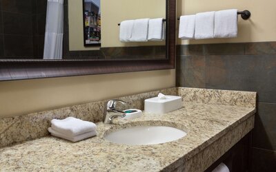 Drury Inn & Suites Louisville North
