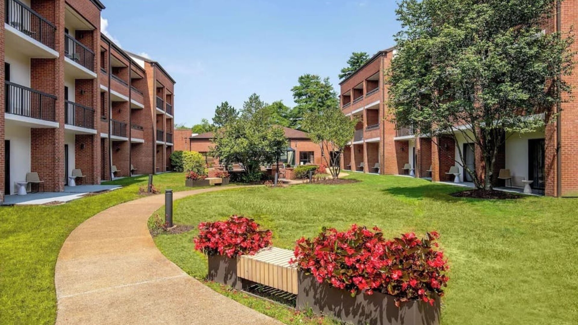 Hotel exterior at Sonesta Select Boston Foxborough Mansfield.