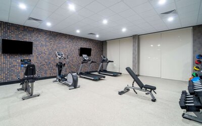 La Quinta Inn & Suites by Wyndham Louisville NE/Old Henry Rd