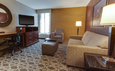 Drury Inn & Suites Louisville East
