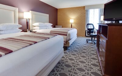 Drury Inn & Suites Louisville East