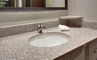 Drury Inn & Suites Louisville East