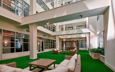 Embassy Suites Louisville Downtown