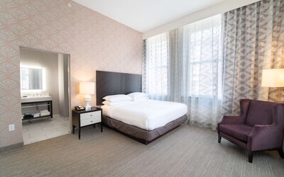 Embassy Suites Louisville Downtown