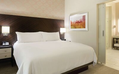 Embassy Suites Louisville Downtown