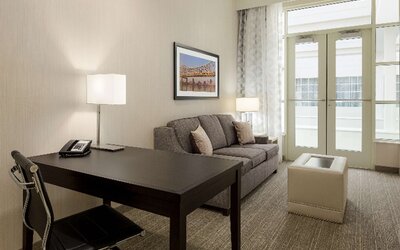 Embassy Suites Louisville Downtown