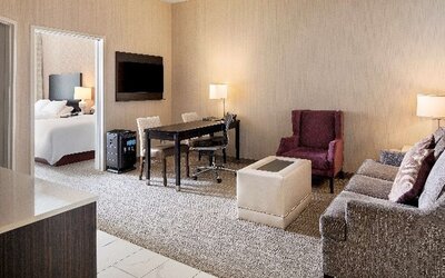 Embassy Suites Louisville Downtown