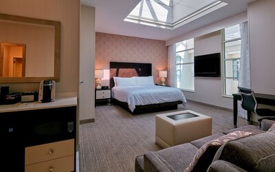 Embassy Suites Louisville Downtown